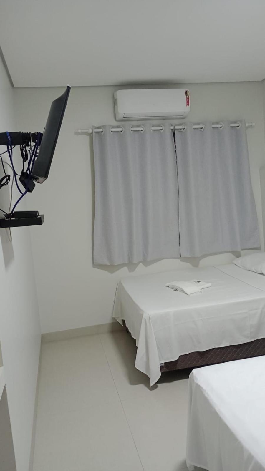 Hotel Plaza Pontes E Lacerda المظهر الخارجي الصورة
